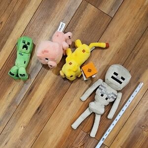 Minecraft Plush Toy Set - Green, Pink, Yellow, Gray. five plush toys & pumpkin